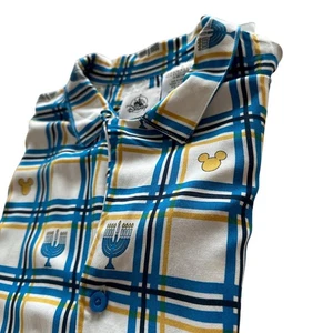Camisa Mickey Mouse de los Parques Disney para Hombres XL Hanukkah Menorá Campamento SS De Colección Nueva - Imagen 1 de 12