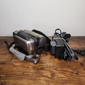 Hitachi DZ-HS500A DVD/HDD 30GB Hybrid Video Camera Camcorder Bundle - TESTED! - Picture 1 of 14