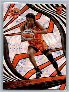 2022 Panini Revolution WNBA #99 Nia Clouden Fractal - Picture 1 of 2