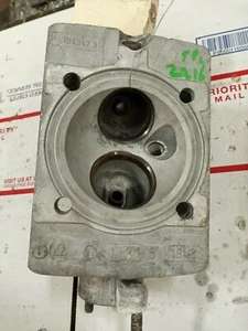 Porsche 911 Cylinder head 9111043422R - 1977 - Picture 1 of 12