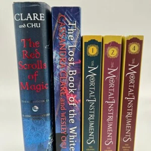 (5) SHADOWHUNTERS Cassandra Clare Teen Books Graphic Novel SIGNED Sprayed Edges - Picture 1 of 10