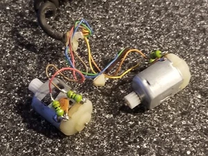 Nintendo NES ROB the ROBOT Original Repair Part OEM Upper Motors Motor Assembly - Picture 1 of 3