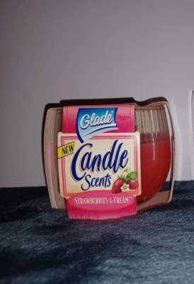 VTG Glade Candle Scents Strawberries & Cream 4 Oz. Glass Jar 1996 NOS - Image 1 of 4
