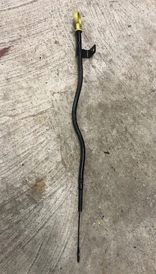 OEM  Engine Oil Level Dipstick Tube And Dipstick V6 2005 Cadillac CTS - Image 1 of 4