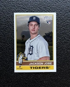 2025 Topps Heritage JACKSON JOBE Cromo Parallelo Rookie RC #389 SP! *Tigri - Foto 1 di 2