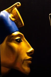 Mask of Ancient Egyptian Akhenaten/Echnaton/Akhenaton, king Akhenaten - Picture 1 of 4