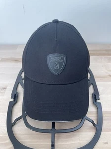 Sombrero Lamborghini Automobili Shield Logo Negro sobre Negro Movember Ajustable Nuevo con Etiquetas - Imagen 1 de 10