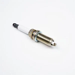 1x Genuine Renault Ignition Spark Plug Clio Kangoo Logan Modus Twingo 224018760R - Picture 1 of 4