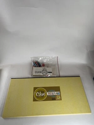 Juego de mesa vintage CLUE piezas de repuesto peones de madera armas de metal años 60 Foto 1 de 4