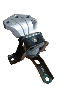 New Genuine Engine Mount Right Side Fit For Suzuki Celerio 2015-2021 - Picture 1 of 4