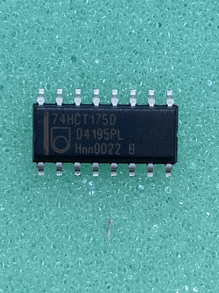 NUEVO 74HCT175D SMT 14-SOIC Philips NOS Foto 1 de 1
