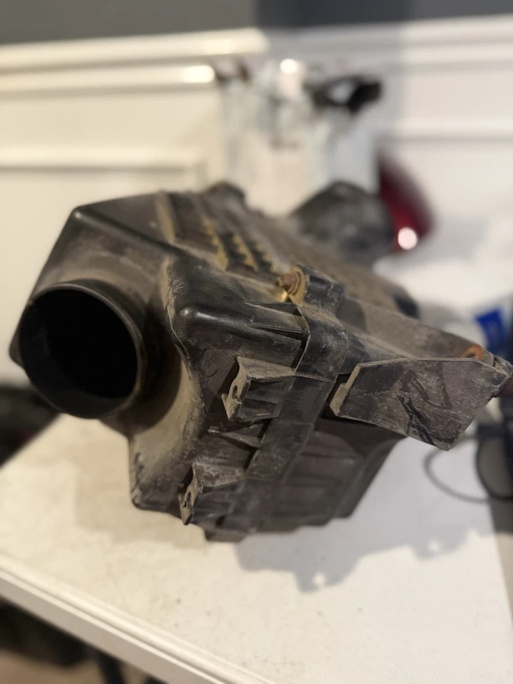 2003 2004 2005 Honda Accord Air Cleaner Filter Box 3.0Assembly 17211-RCA-A00 OEM Foto 1 de 4