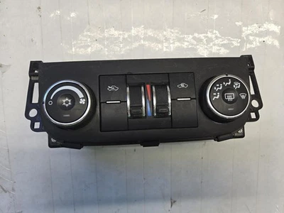 2009-2010 Chevrolet Impala Heat/AC Controller (Dual Zone, Opt CJ3) 20861784. Foto 1 de 4