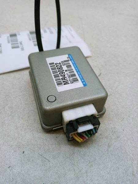 2000-2004 MITSUBISHI ECLIPSE CRUISE CONTROL MODULE OEM USED MR490822 - Image 1 of 4