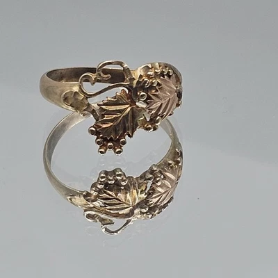 Black Hills Gold by Coleman 10K Leaf Grape Ring Sz 7.5 Yellow Gold Filigree - Image 1 of 4