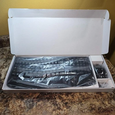 Microsoft Wireless Comfort 5050 Desktop Keyboard & Mouse NEW - Image 1 of 4