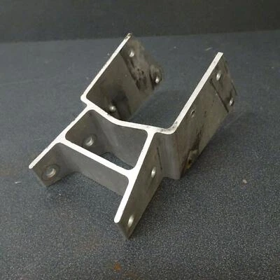 Ski-Doo 原始设备制造商前附件支架 518323676 MXZ Mach Z Summit 1000 Highmark — 第 1/3 张图片