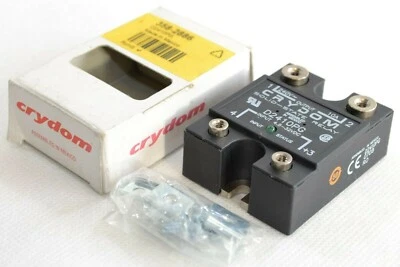 Crydom D2410PG Solid State Relays New - Image 1 of 4