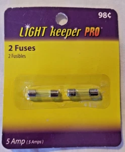 Light Keeper Pro 2 Fuses 5 Amp 125 Volt Christmas Light String Replacement Fuses - Picture 1 of 2