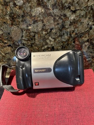 Sharp VL-E32U 8mm Viewcam Video8  Video Camera AS IS/FOR PARTS ONLY - No Battery - Image 1 of 4