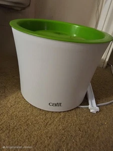 Catit Cat Water Fountain - Picture 1 of 1