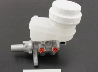 Новый главный цилиндр тормоза от оригинального производителя Mitsubishi Eclipse Galant 2008-2012 4625A191  - Изображение 1 из 3