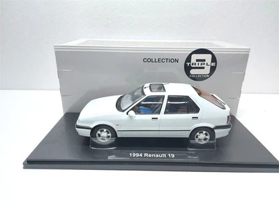 Renault 19 Bianco del 1994 - 1/18 Triple9 - Immagine 1 di 4
