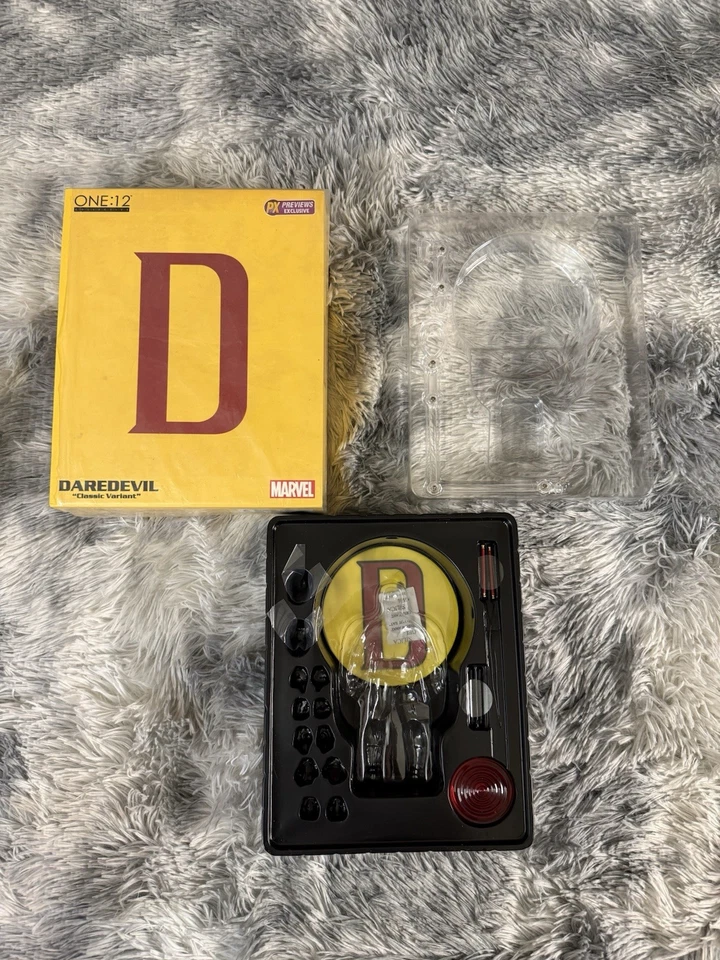 MEZCO ONE:12 DAREDEVIL PX PREVIEWS VARIANTE CLÁSICA EXCLUSIVA MARVEL 1/12 Foto 1 de 4