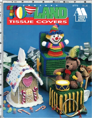 "Capa de tecido de crochê Toyland" ©1993 Annie's Attic Craft Leaflet # 87T73 - Imagem 1 de 2
