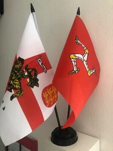 ST GEORGE CHARGER AND ISLE OF MAN TABLE FLAG TWIN SET 9X6" 22.5cm x 15cm - Picture 1 of 1