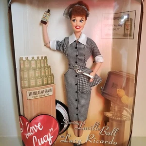 I Love Lucy - Lucy does a TV Commercial 1997 Barbie Doll (1st Lucy Barbie) NRFB - Picture 1 of 8