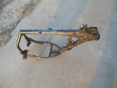 08-18 Kawasaki KLR 650 chassi quadro principal CLN reto (aberto) - Imagem 1 de 4