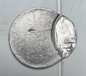 Jefferson Nickel Off Center Error Coin - Partial Date - Uncirculated -Off Center - Picture 1 of 6