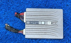 2010-2016 Kia Sportage OEM Audio Radio Amplifier 96370-3W700 - Picture 1 of 2
