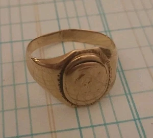 10k Gold Ring Signet Style - 3.3 Grams - Picture 1 of 4
