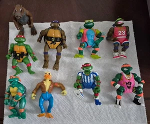 9 Teenage Mutant Ninja Turtles Lot - Late 1980s and Early 1990s - Picture 1 of 2