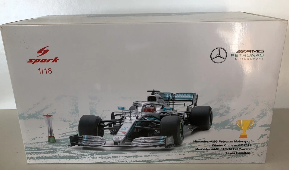 SPARK MODEL 18S450 Mercedes F1 W10 1000° Chinese GP 2019 Lewis Hamilton 1:18 - Immagine 1 di 4