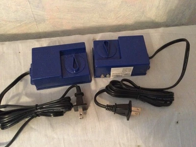 2 HO Scale Life-Like Hobby Transformers for Model Railroad Train- - Image 1 of 3