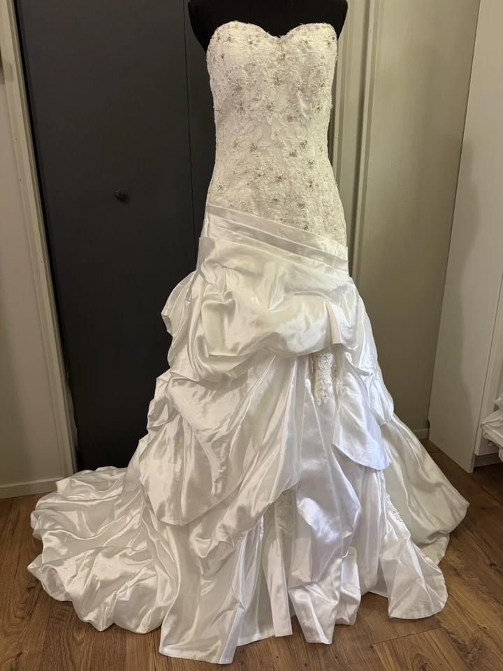 Maggie Sottero Diamond White Drop Waist A-Line w/Pick-up Skirt Size 10 NWT - Image 1 of 4