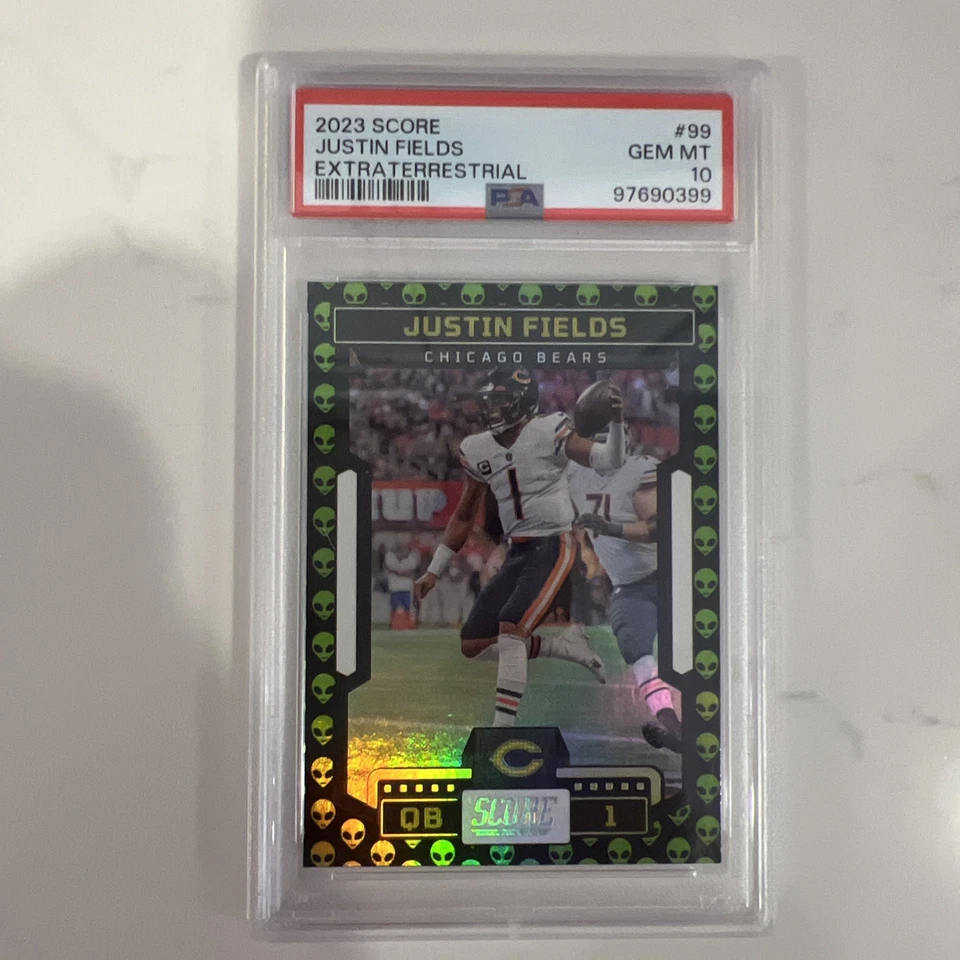 2023 Score - Justin Fields #99 Extraterrestrial -Bears-Jets- (POP 1) - Image 1 of 3