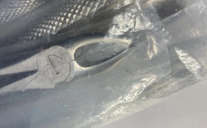 Neu in Verpackung 2 Dental Edelstahl pädiatrische Extraktionszange #1 's - Bild 1 von 5