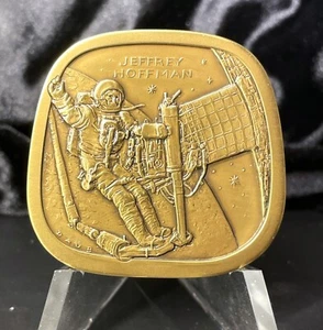 Medalla Conmemorativa de Bronce Salón de la Fama Judía Hoffman & Resnick 2016 de la NASA - NUEVA - Imagen 1 de 7