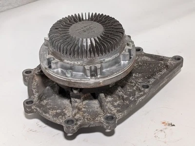 Mahle Y0701005 Water Pump Assembly For Freightliner Trucks, Sold For Parts - Image 1 of 4