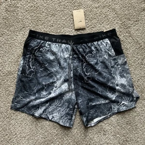 Nike Men’s Size Large Dri-FIT Trail Stride 7" Brief Lined Shorts FN3314-060 NEW - Picture 1 of 7