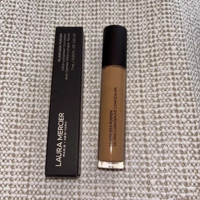 Laura Mercier Flawless Fusion Ultra-Longwear Concealer ~ 4C 7ml / 0.23 fl oz - Image 1 of 2