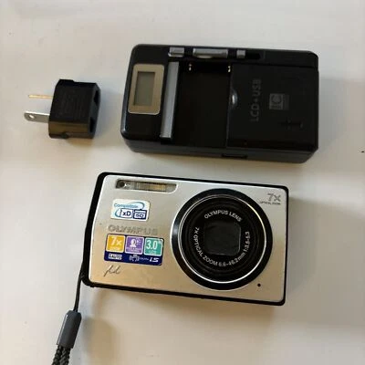 Olympus µ-7000 Digital Camera 12MP With Charger - Image 1 of 4