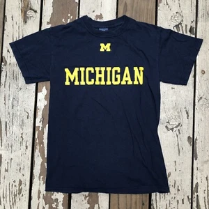 NCAA Michigan Wolverines • Herren Official DEN T-Shirt Gr. SMALL - Bild 1 von 4