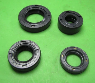 HONDA C200 TOURING 90 Engine Seals🔥20x34x7🔥11.5x24x10🔥14x20x7🔥 13x22x5🔥NOS - Image 1 of 3