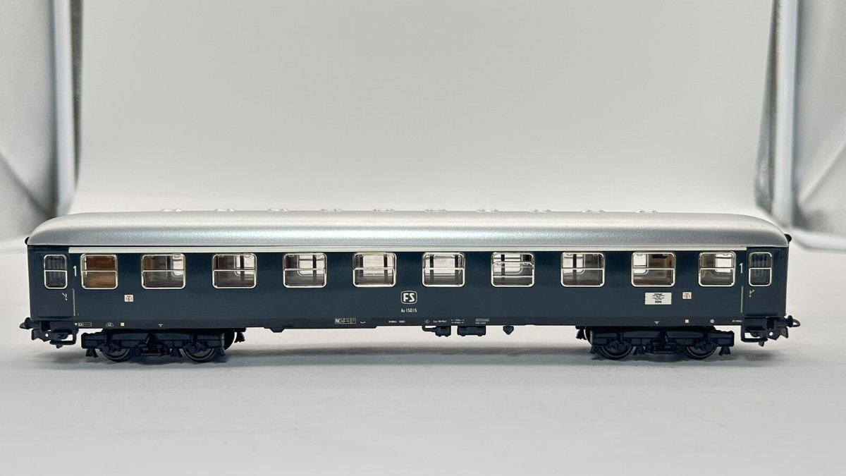Dettaglio Interno Treno 1:87 Arredamento Interno Carrozza Ristorante Märklin H0 4024 - Stampa 3D Multicolore, Scala 1:87, Prodotto In Germania Arredamento Carrozza Ristorante Märklin - Foto 3