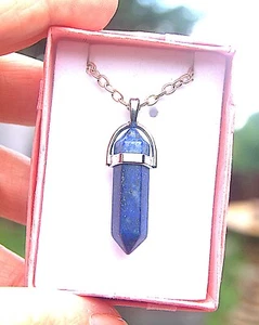 Colgantes en caja cadena rosa, charoita, lapislázuli, rodonita, labradorita, liquidación - Imagen 1 de 10